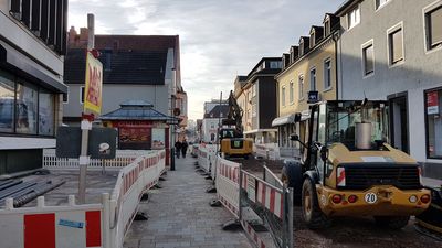 Schritt für Schritt nehmen auch die beiden finalen Bauabschnitte in der Lange Straße neue Gestalt an. Foto: Stadt Offenburg