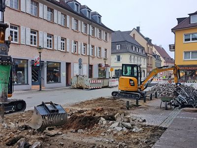 Bis Jahresende finden die Tiefbauarbeiten nur im Gehwegbereich vor Karstadt statt. Foto: Stadt Offenburg