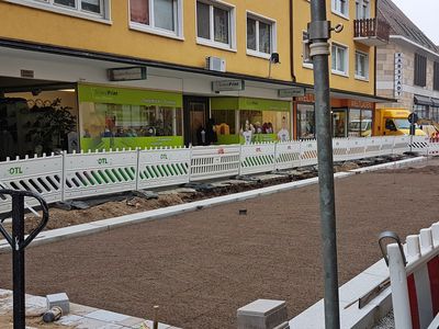 Im sechsten Bauabschnitt sind die Rinnen für das Pflaster bereits verlegt. Foto: Stadt Offenburg